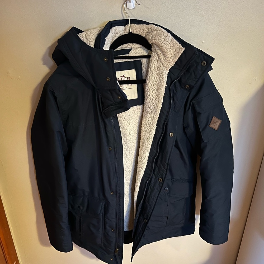 Holister Winter Jacket, Navy, Size M. Lightly Used. Perfect condition.